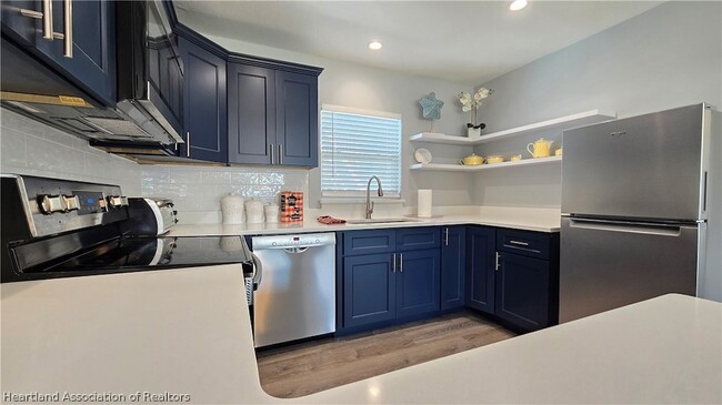 Building Photo - 681 Lake June Rd