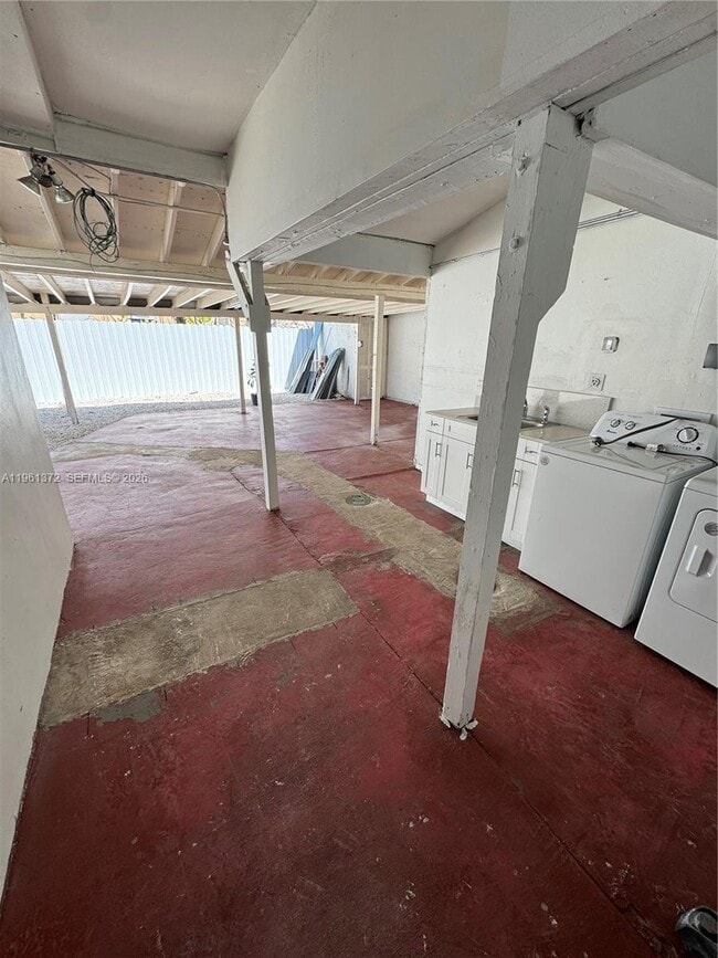 Building Photo - 10245 SW 37th Terrace