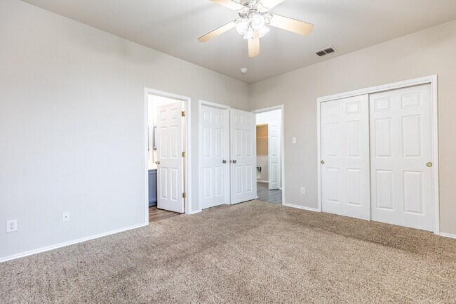 Building Photo - 6106 Briscoe Leaf