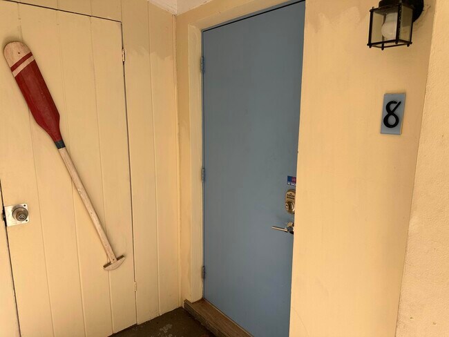 Building Photo - 1258 Beach Rd