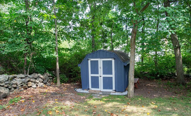 Building Photo - 39 Whiffle Tree Ln