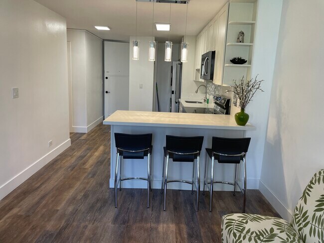 Building Photo - 435 Seaside Ave