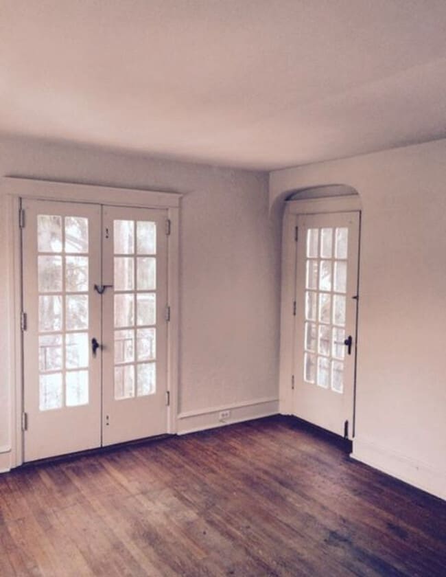 Building Photo - 1447 Markley St