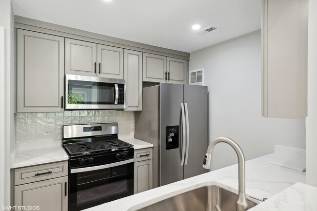Building Photo - 47 Orchard Terrace
