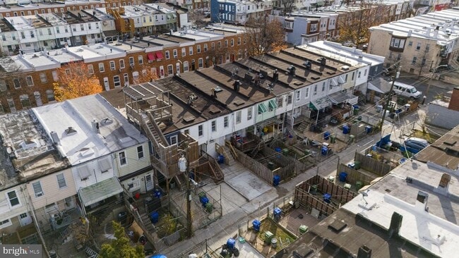 Building Photo - 328 S Macon St.