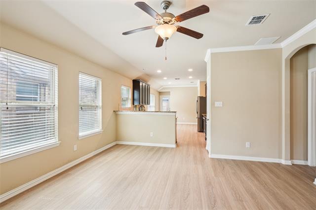 Building Photo - 15937 Alvarado Dr