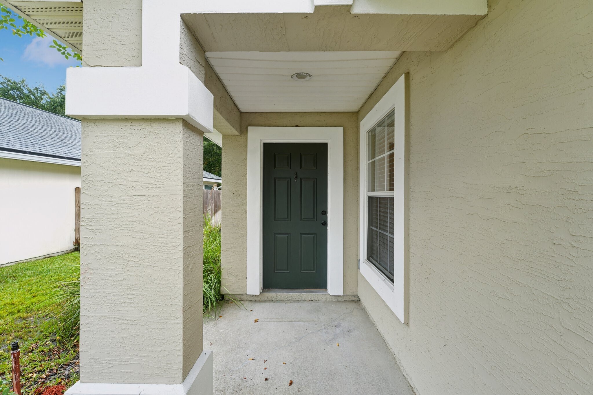 Building Photo - 808 South Edenbridge Way
