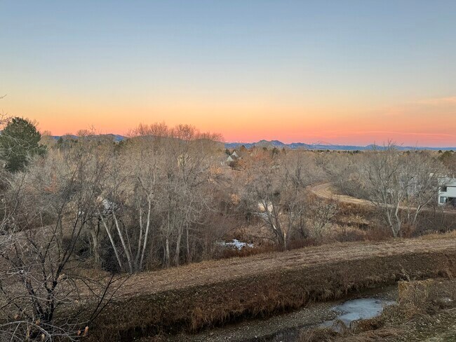 Building Photo - 8035 Lee Dr