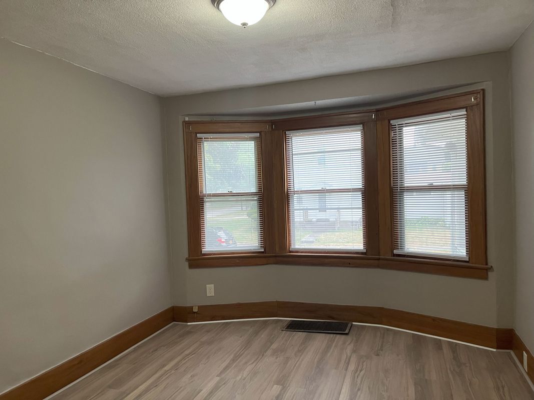 Building Photo - 16 Chatfield St