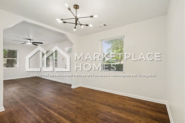 Building Photo - 2110 Dellwood Pl