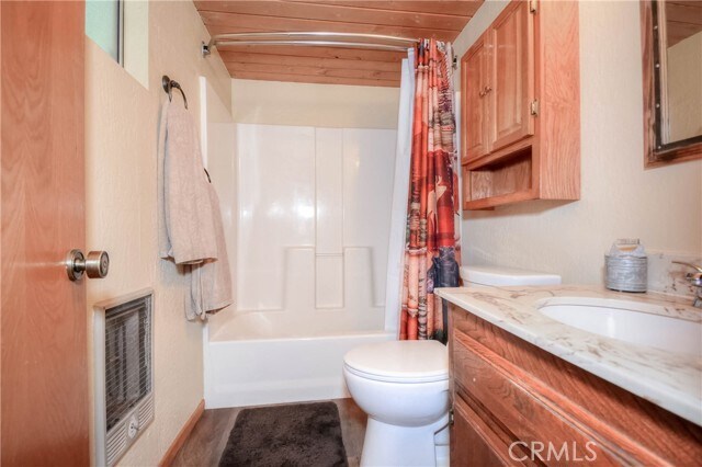 Building Photo - 828 Fern Dr