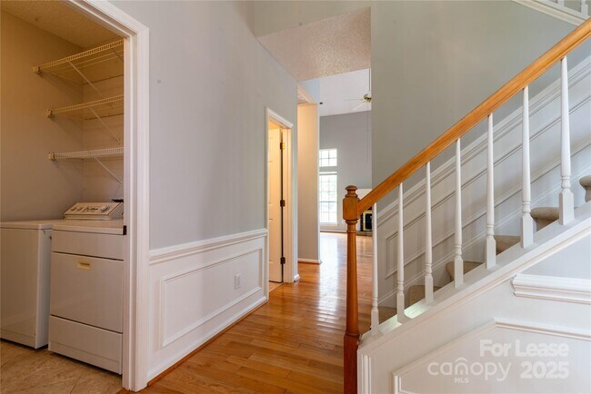 Building Photo - 6138 Garamond Ct