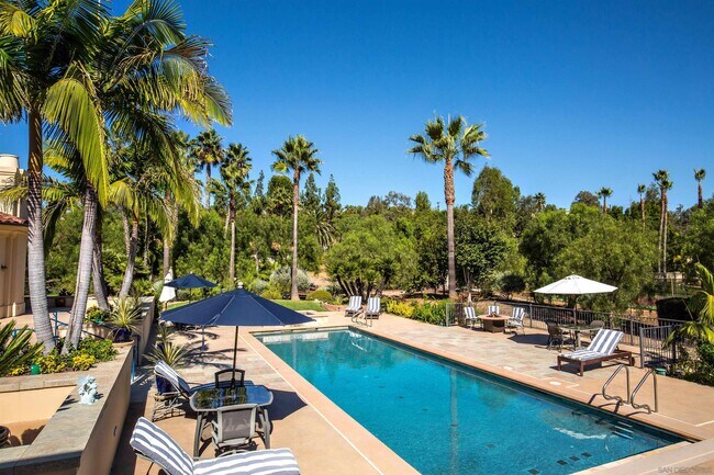 Building Photo - 17547 Avenida Peregrina