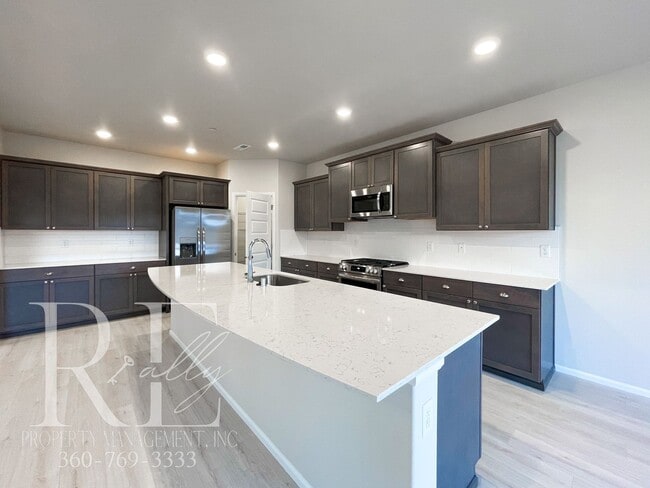 Building Photo - BRAND NEW 2024 HOME!