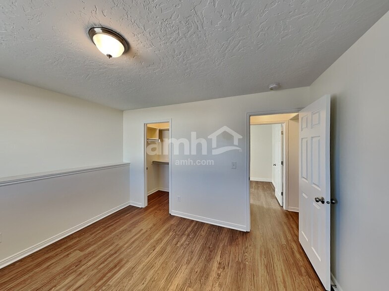 Building Photo - 3920 W 975 S