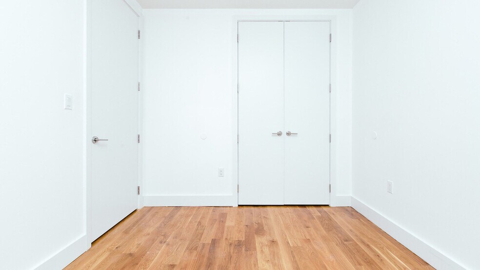 Building Photo - 876 Bergen St