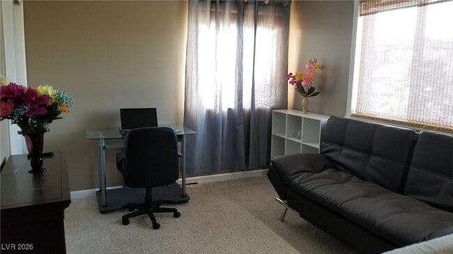 Building Photo - 7015 W El Parque Ave