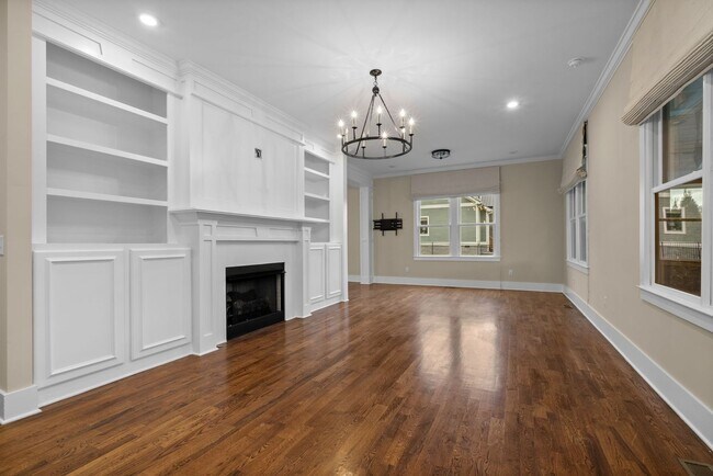 Building Photo - 311B 54th Ave N