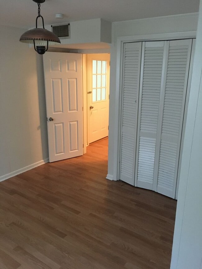 Building Photo - 4/2 House in Rome $1,495