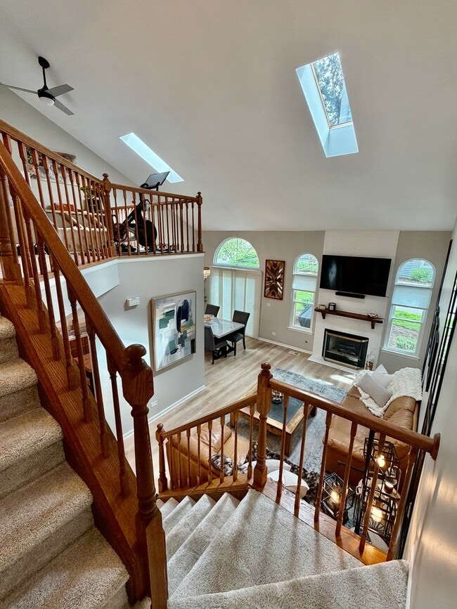Building Photo - 1353 Ridgefield Cir