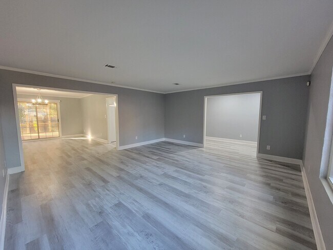 Building Photo - 3714 Wicklow Cir