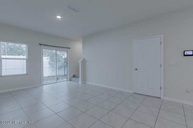 Building Photo - 983 Observatory Pkwy