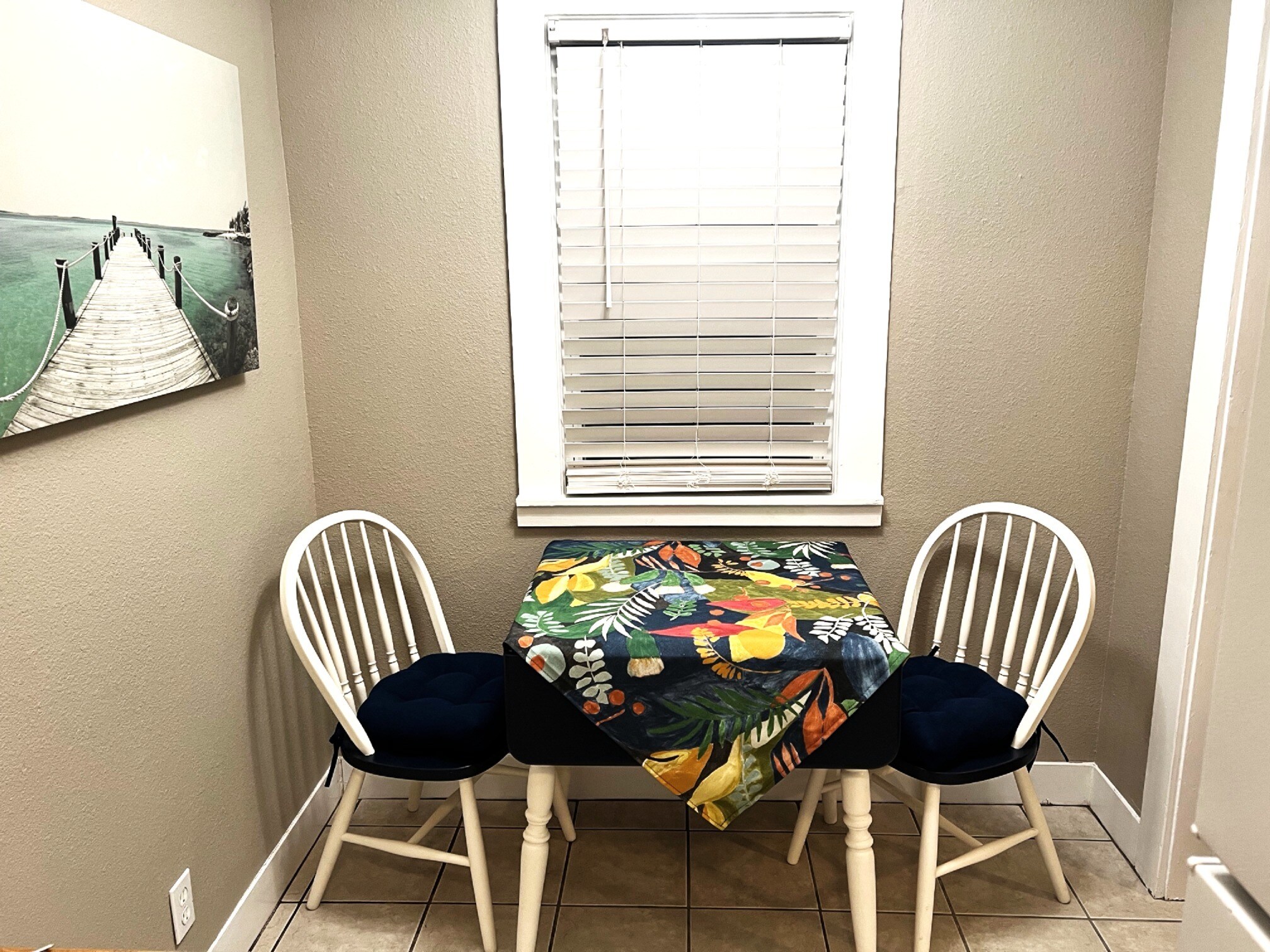 Building Photo - 1600 Belle Pl