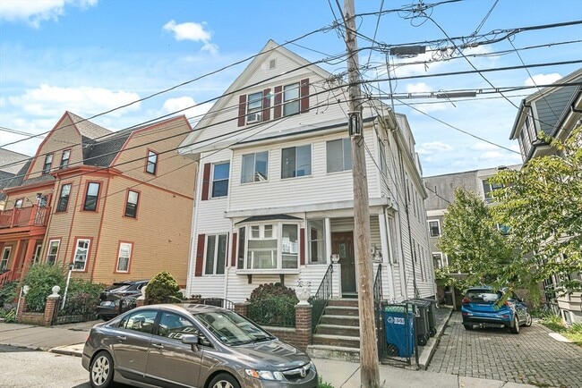 Building Photo - 36 Windsor Rd