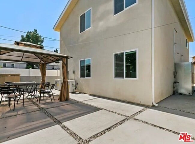 Building Photo - 1913 N Manning St