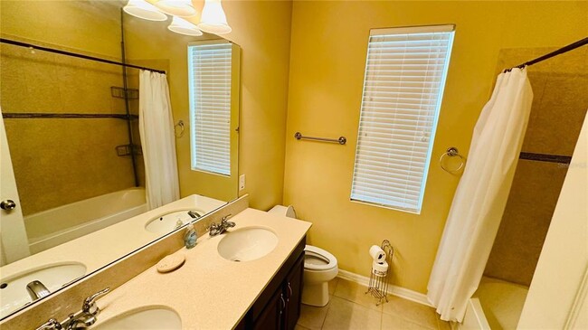 Building Photo - 2568 Isabela Terrace