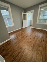 Building Photo - 2600 Melrose Ave