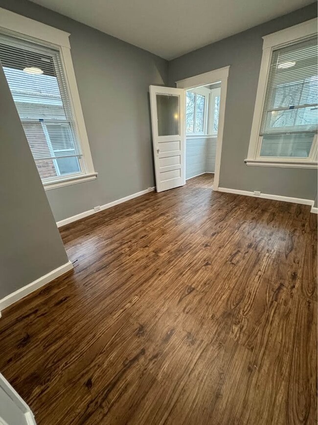 Building Photo - 2600 Melrose Ave