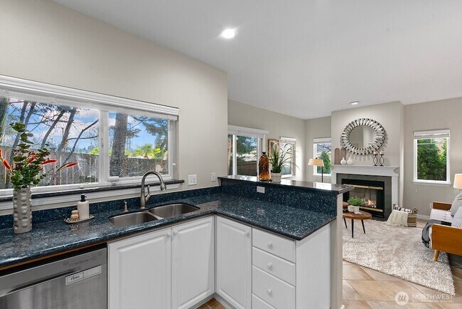 Building Photo - 401 S 51st Ct