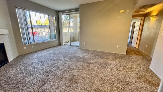 Building Photo - Modern 2 Bed Condo in Prime Southwest Vegas