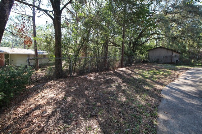 Building Photo - Spacious 3-Bedroom, 2-Bath Home Near Cordo...