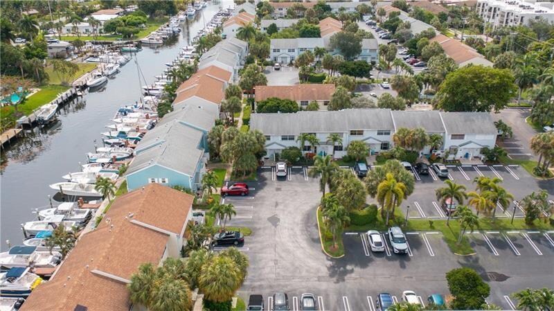 Building Photo - 2683 NE 15th St