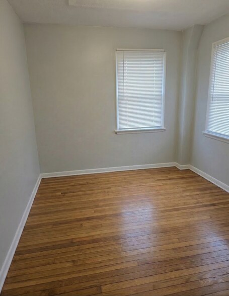 Building Photo - 565 Keller Ave