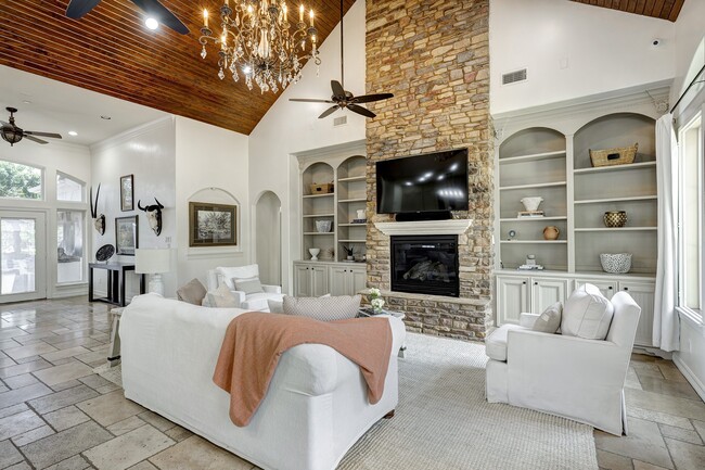 Building Photo - 1324 Bingle Rd