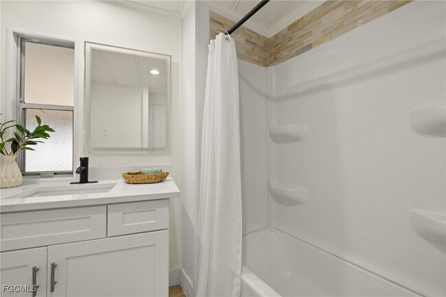 Building Photo - 865 Cape Haze Ln