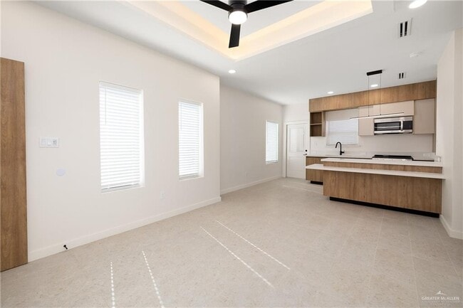 Building Photo - 19 S 25th St