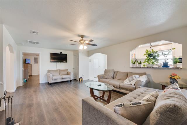 Building Photo - 3530 Grande Bulevar Blvd
