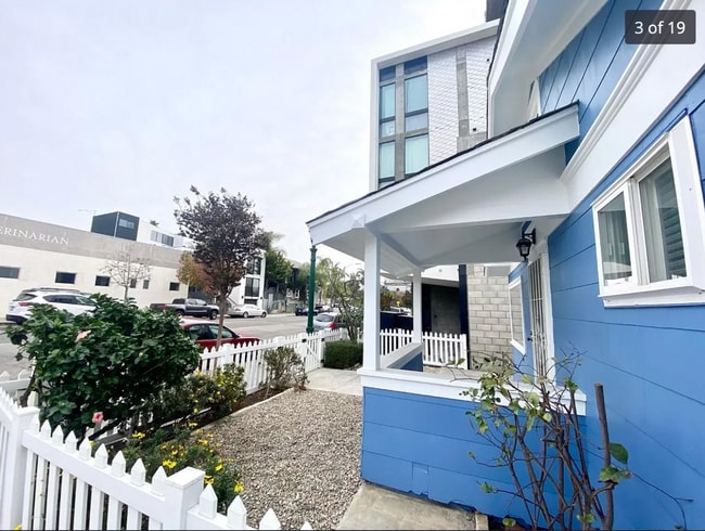Building Photo - Don't miss out!! 2 Br/1 BA Home!!