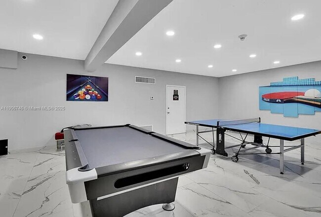 Building Photo - 1880 S Ocean Dr