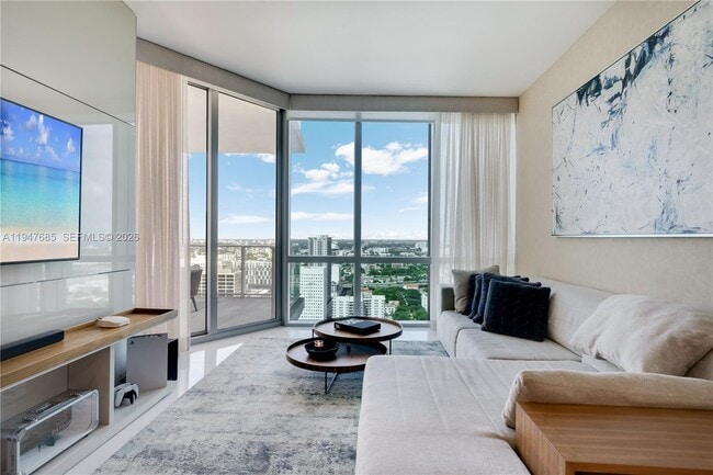 Building Photo - 851 NE 1st Ave