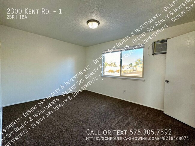 Building Photo - Centrally located 2 bedroom 1 bath apartment