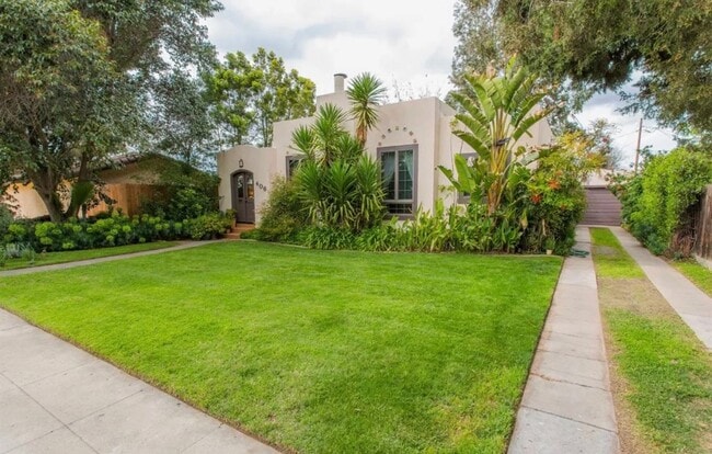Building Photo - Beautiful Southside Los Banos Rental