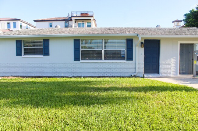 Building Photo - 178 175th Ave E