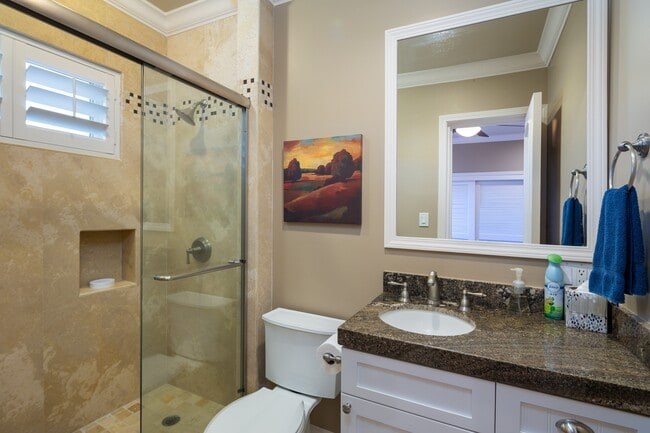 Building Photo - 1170 Kaumailuna Pl