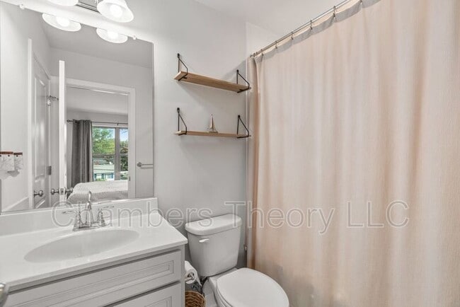 Building Photo - 5136 Randolph Rd