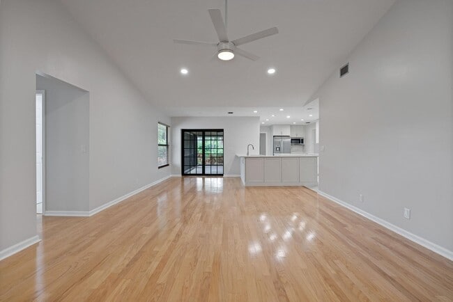 Building Photo - 19075 Talon Way